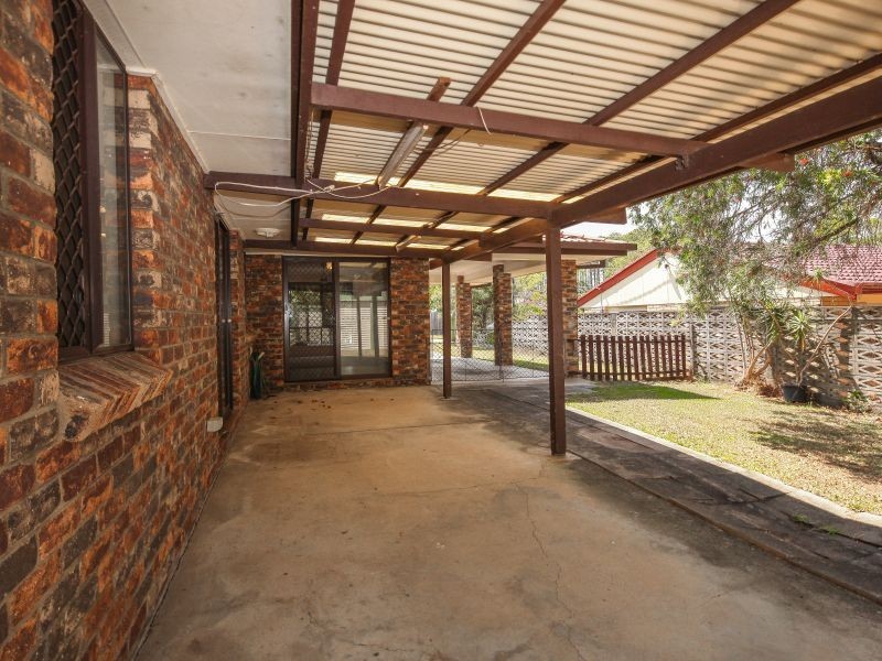 11 Garden Avenue, Woodridge QLD 4114