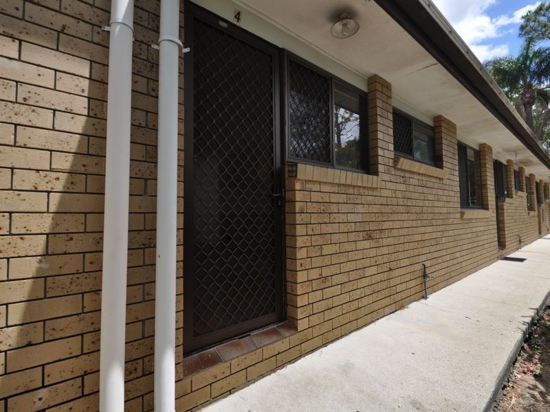 4/10 North Road, Woodridge QLD 4114