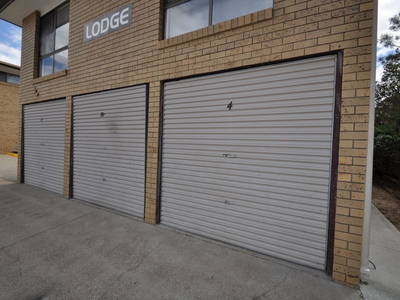 4/10 North Road, Woodridge QLD 4114