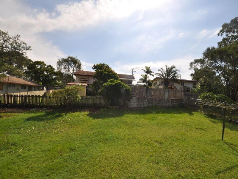 4 Skyline Drive, Kingston QLD 4114