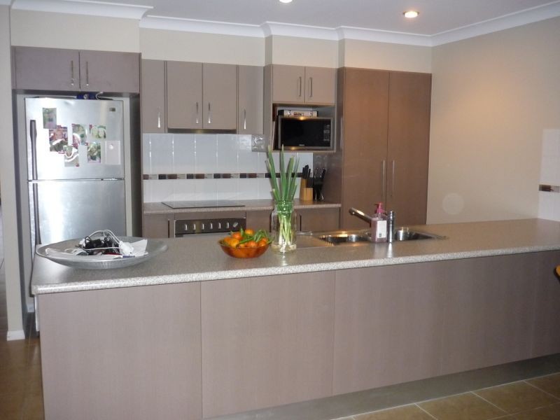 1 KENILWORTH PLACE, Waterford QLD 4133