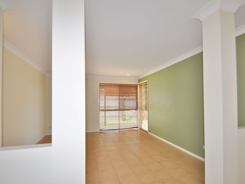 30 Lyrebird Street, Loganlea QLD 4131