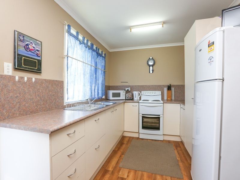 31 West Bega Rd, Kingston QLD 4114