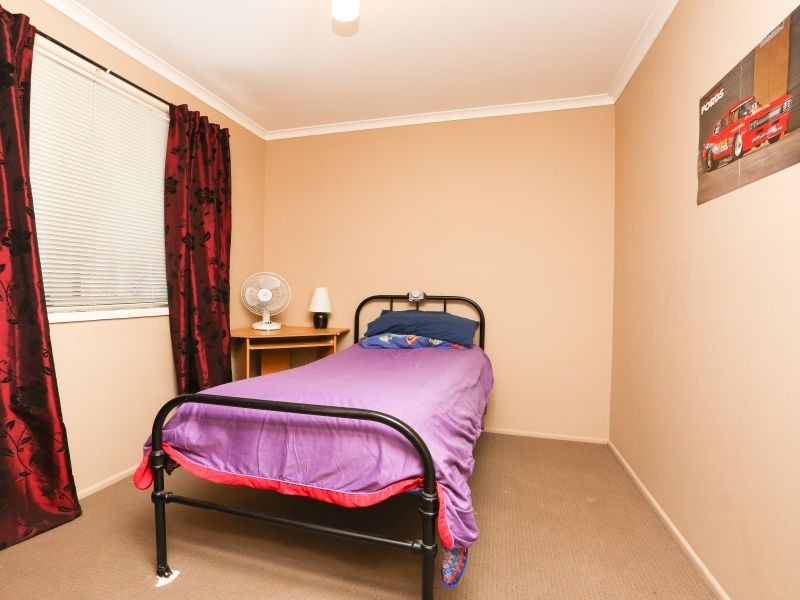 31 West Bega Rd, Kingston QLD 4114