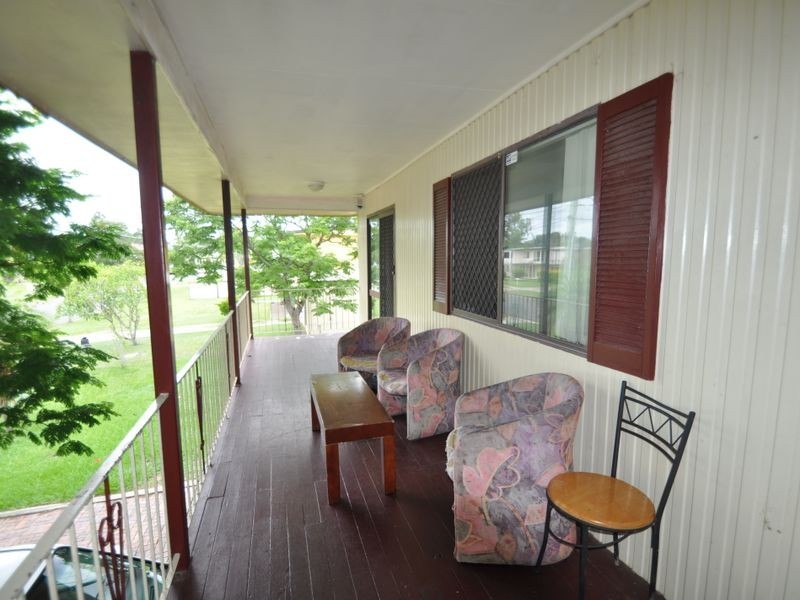 77 Aquarius Drive, Kingston QLD 4114