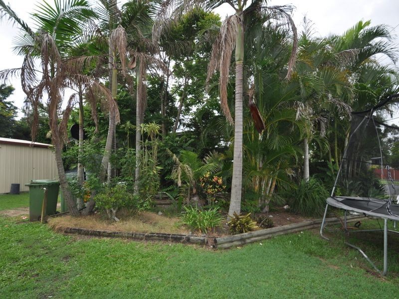 77 Aquarius Drive, Kingston QLD 4114