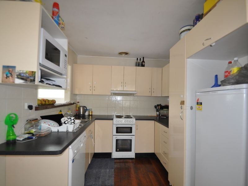 35 Myra Street, Kingston QLD 4114