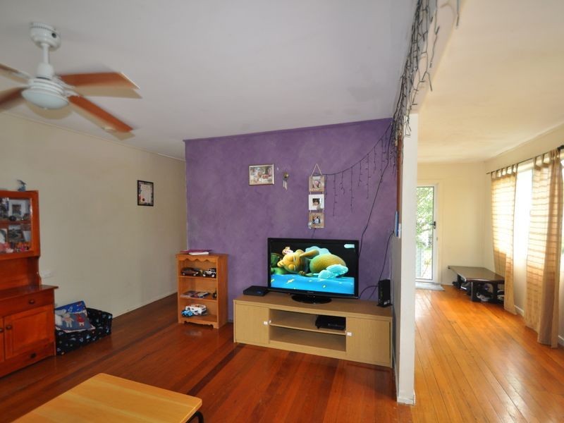 35 Myra Street, Kingston QLD 4114