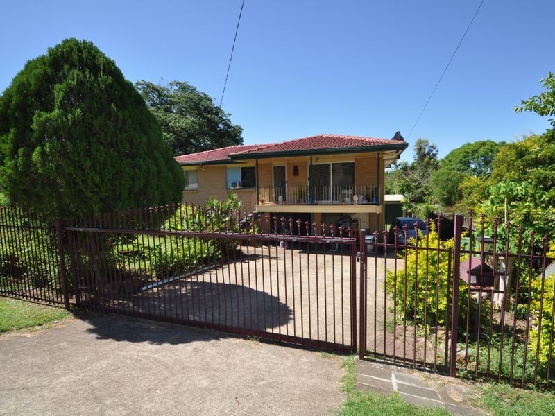 11 Laughlin St, Kingston QLD 4114