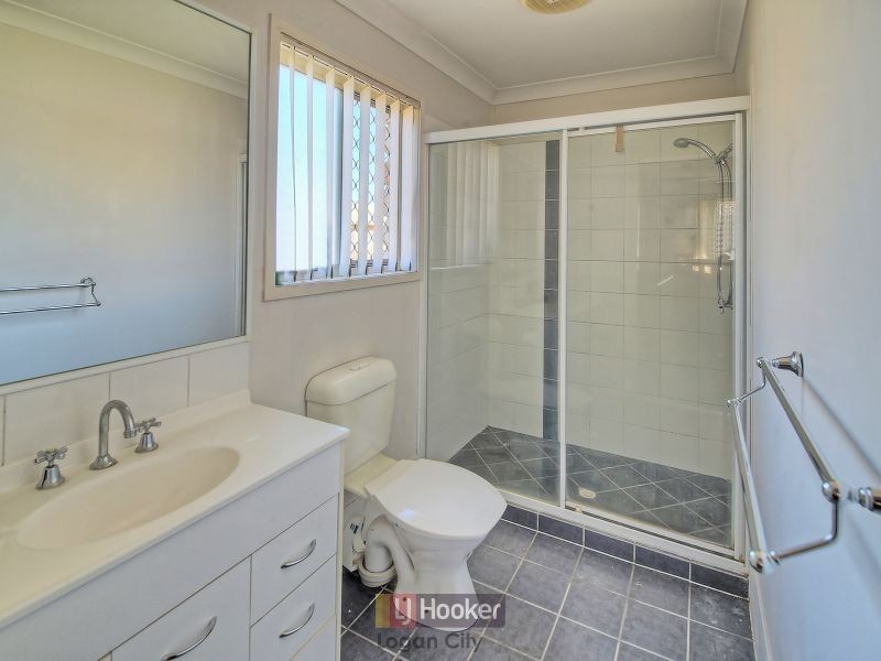 44 Lakeview Drive, Logan Reserve QLD 4133