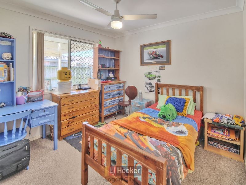 44 Lakeview Drive, Logan Reserve QLD 4133