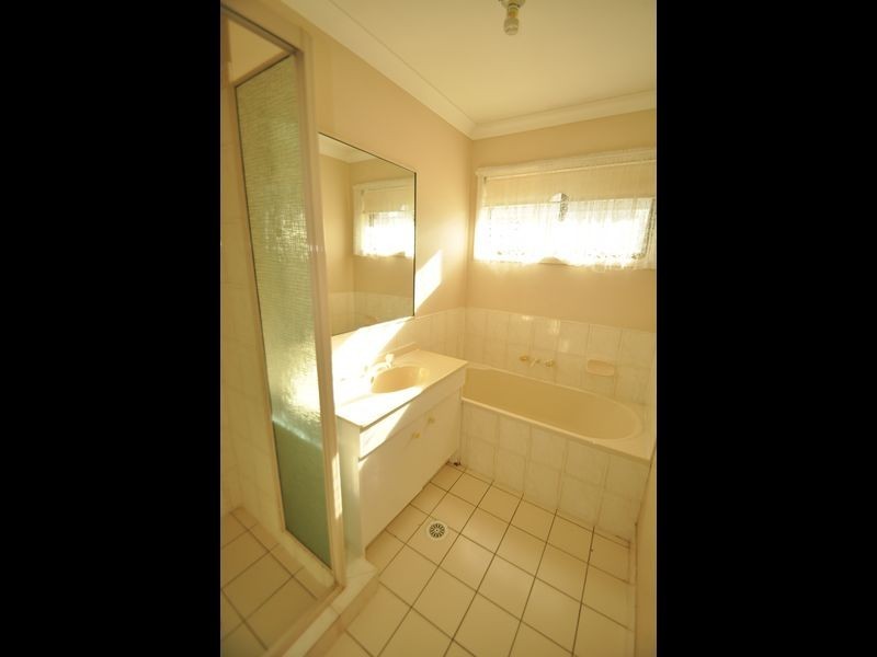 3 Bixby Court, Boronia Heights QLD 4124