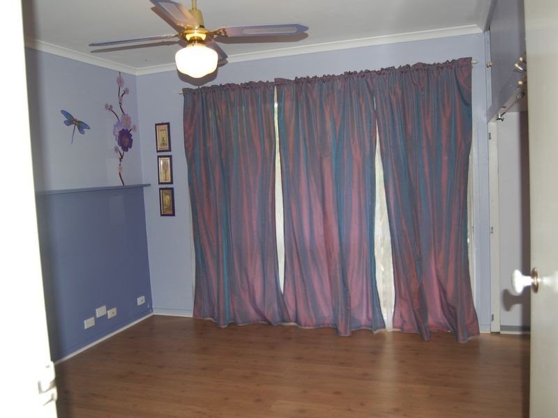 98 Barossa Street, Kingston QLD 4114