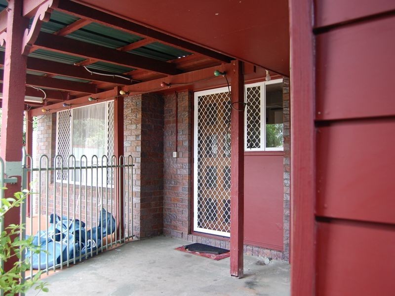 98 Barossa Street, Kingston QLD 4114