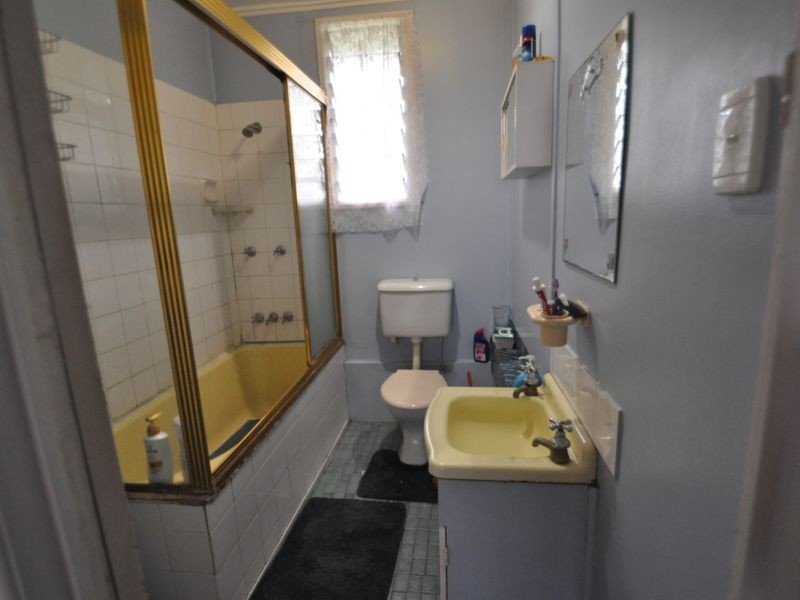 37 Progress Ave, Woodridge QLD 4114