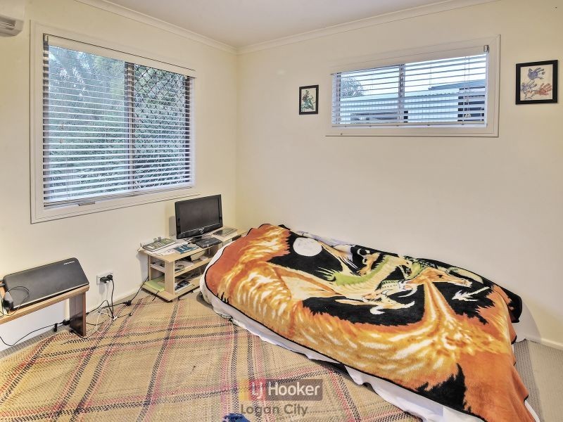 27 Winifred Street, Kingston QLD 4114