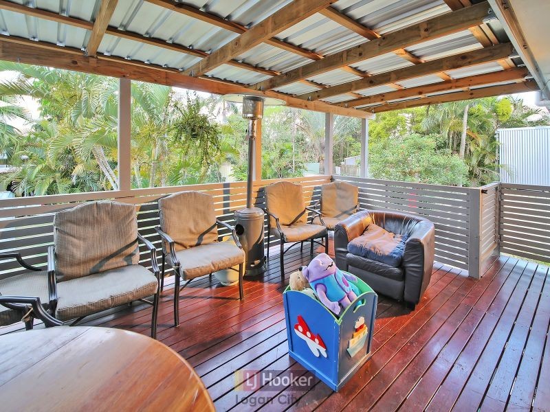 27 Winifred Street, Kingston QLD 4114