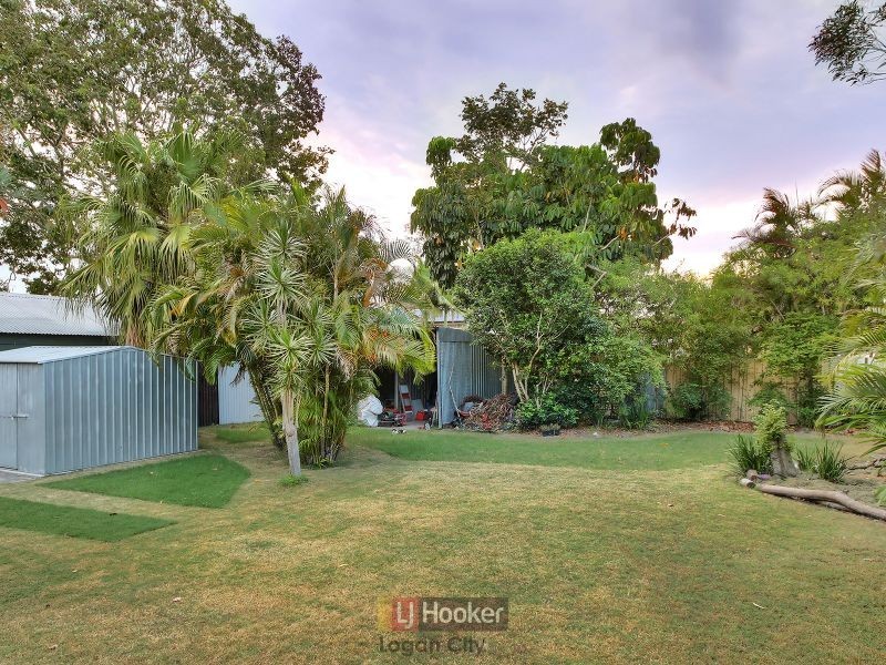 27 Winifred Street, Kingston QLD 4114