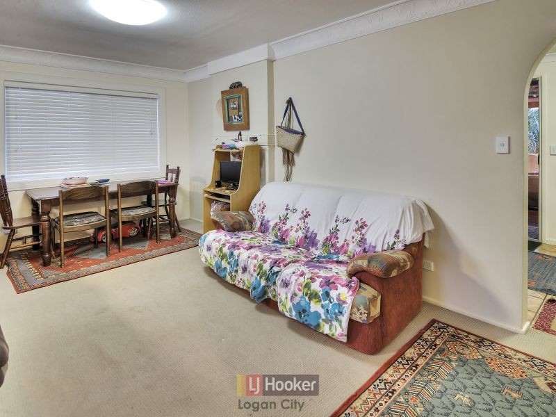 27 Winifred Street, Kingston QLD 4114