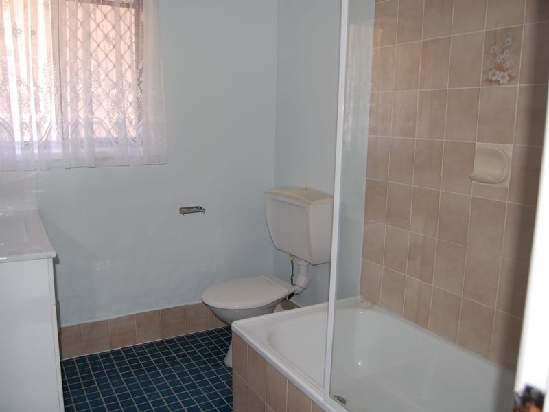 4/ 52 Blackwood Road, Logan Central QLD 4114