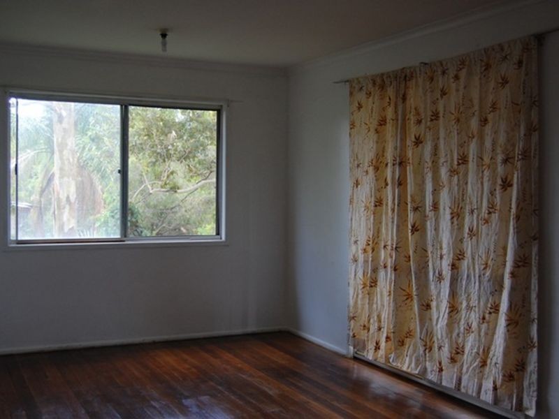76 Charles Avenue, Logan Central QLD 4114
