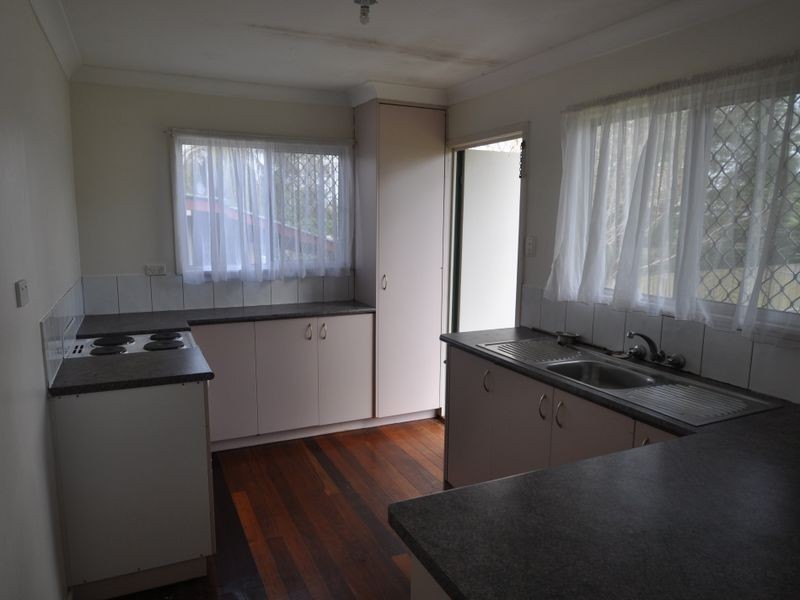 12 Sylvania Street, Logan Central QLD 4114