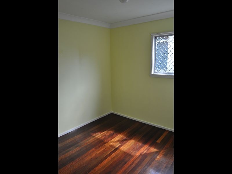 12 Sylvania Street, Logan Central QLD 4114