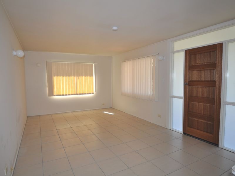 11 ATTUNGA, Kingston QLD 4114