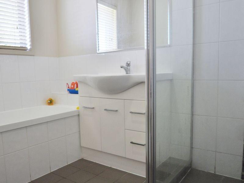 20 Pepper Tree Drive, Holmview QLD 4207