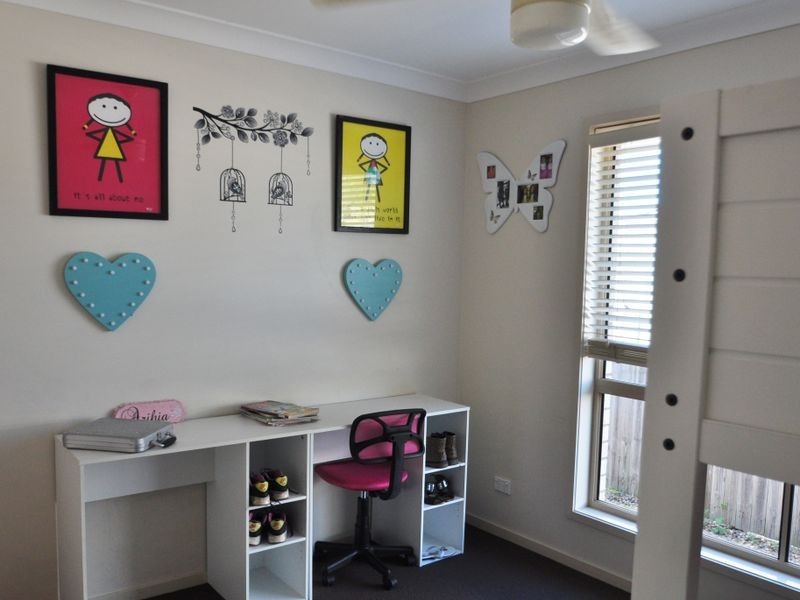 20 Pepper Tree Drive, Holmview QLD 4207