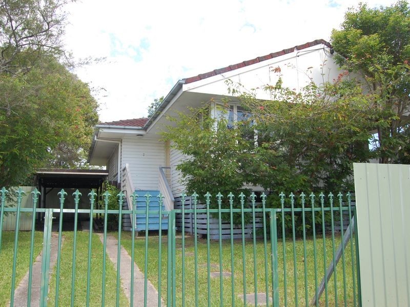 2 Skyline Drive, Kingston QLD 4114