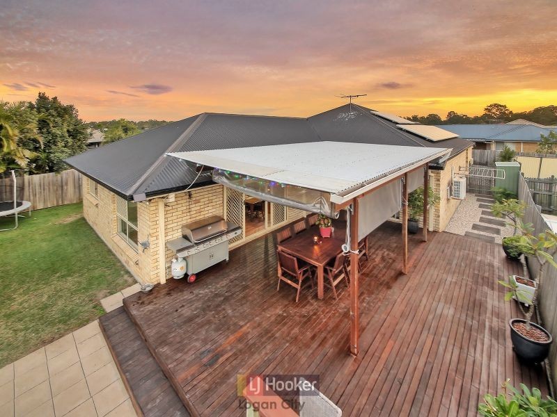 15 Lake Kurwongbah Court, Logan Reserve QLD 4133