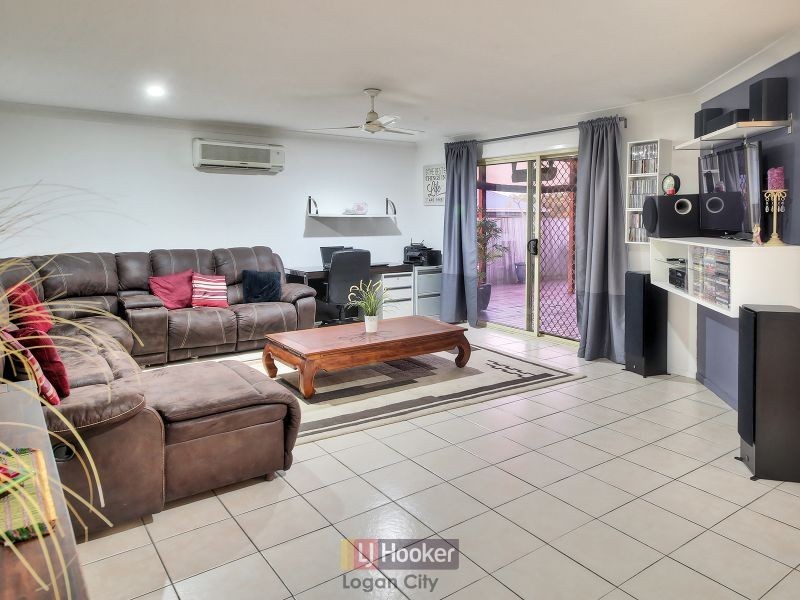 15 Lake Kurwongbah Court, Logan Reserve QLD 4133