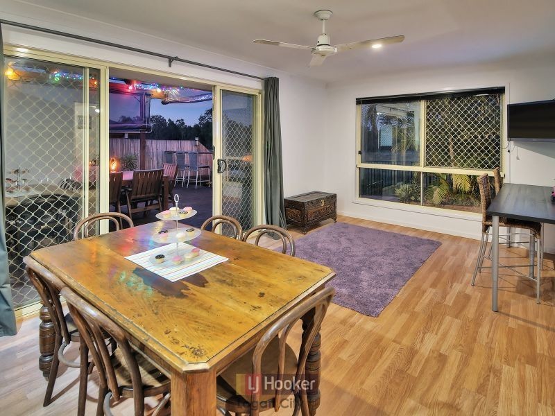 15 Lake Kurwongbah Court, Logan Reserve QLD 4133