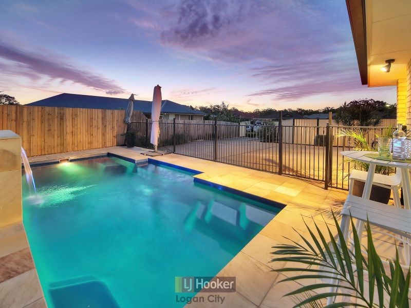 15 Lake Kurwongbah Court, Logan Reserve QLD 4133