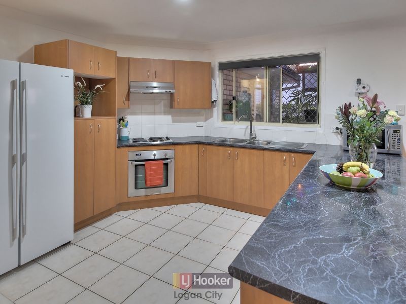 15 Lake Kurwongbah Court, Logan Reserve QLD 4133