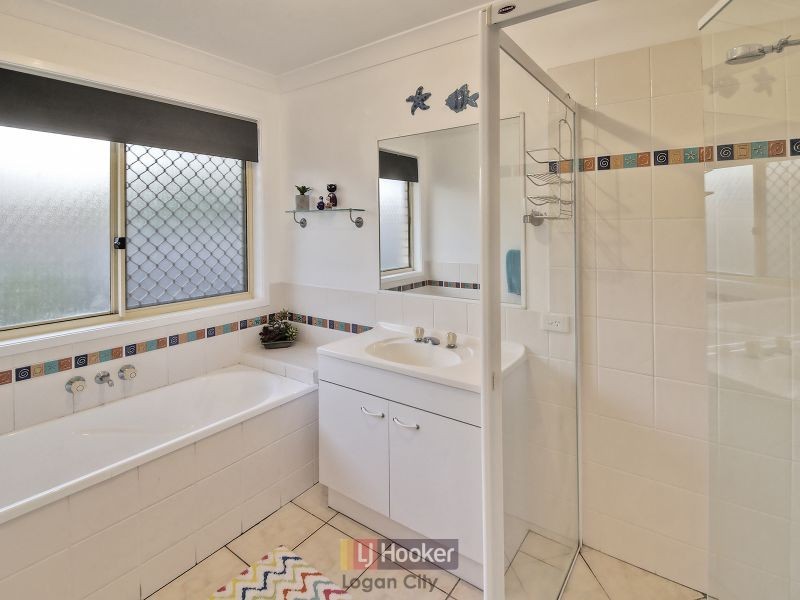 15 Lake Kurwongbah Court, Logan Reserve QLD 4133