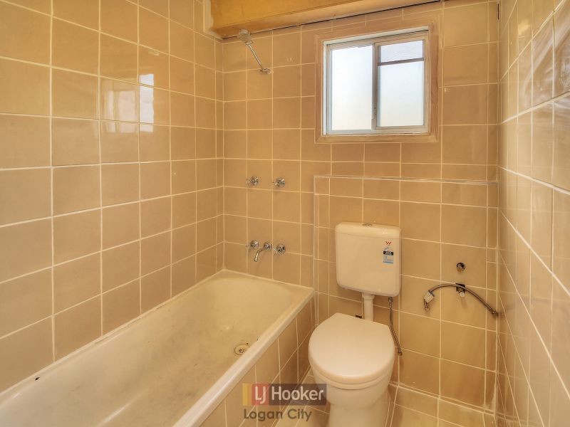 27 Blackton Street, Logan Central QLD 4114