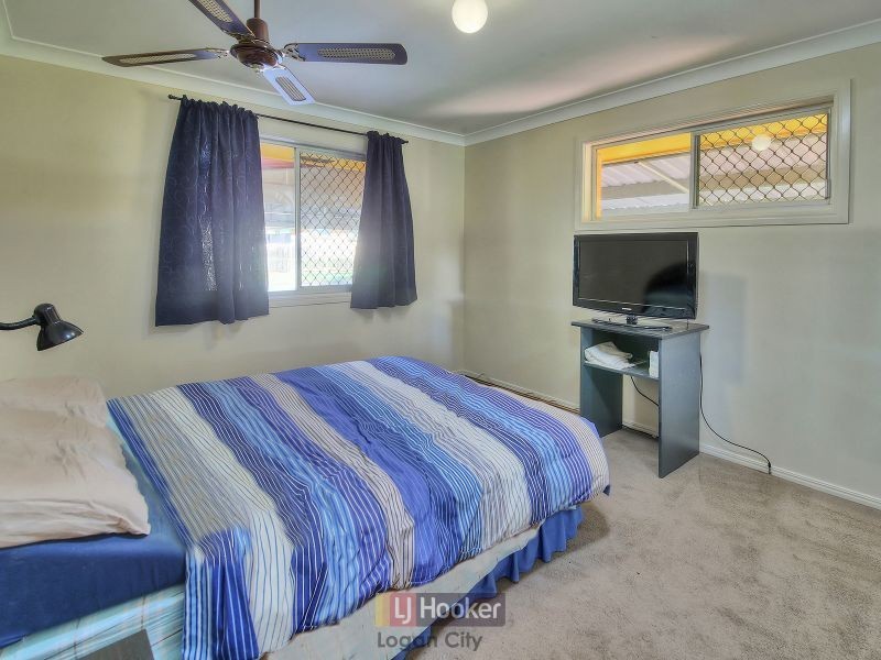 39 Kelvin Street, Woodridge QLD 4114