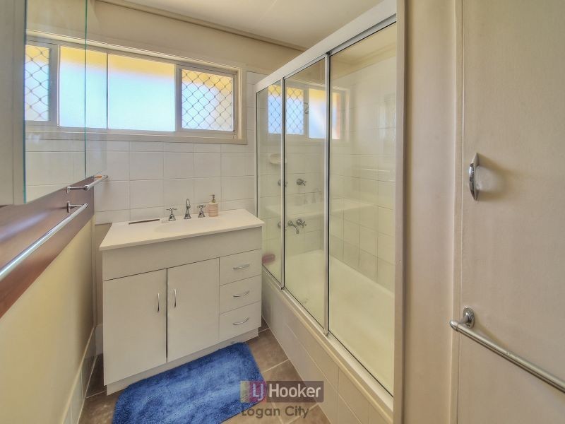 39 Kelvin Street, Woodridge QLD 4114