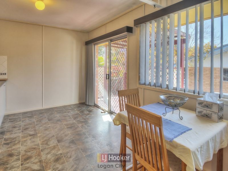 39 Kelvin Street, Woodridge QLD 4114