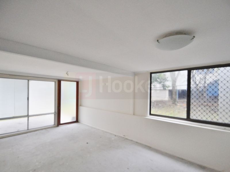 8 Nyanza Street, Woodridge QLD 4114