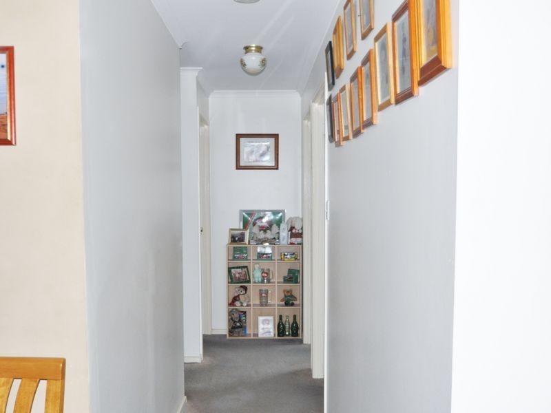 7 Robert Street, Loganlea QLD 4131