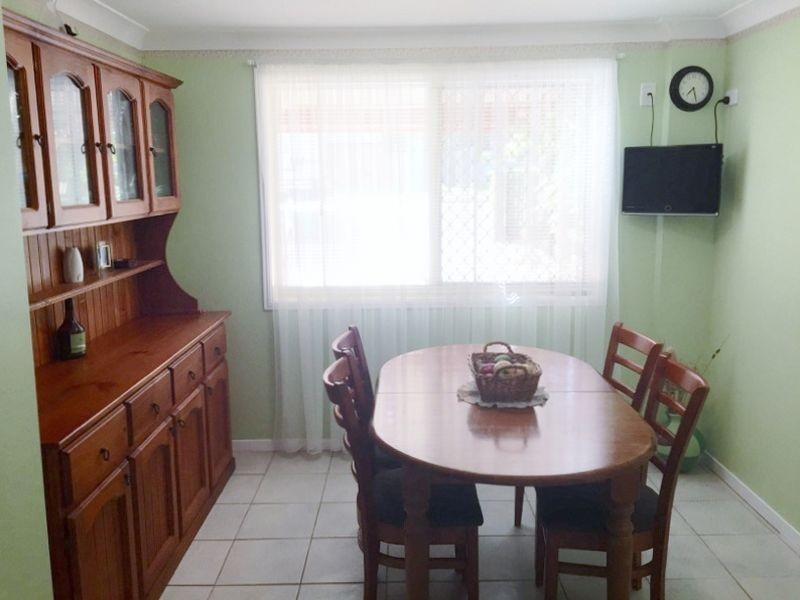 7 Robert Street, Loganlea QLD 4131