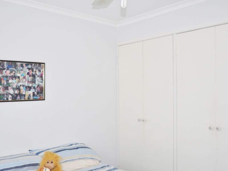 7 Robert Street, Loganlea QLD 4131