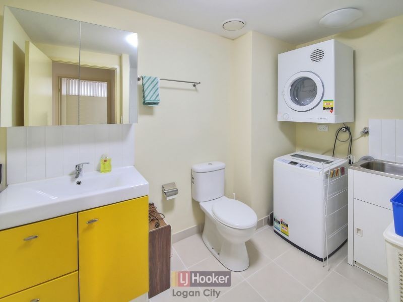 23/25 Blackwood Rd, Logan Central QLD 4114