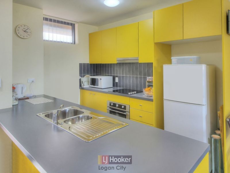 23/25 Blackwood Rd, Logan Central QLD 4114