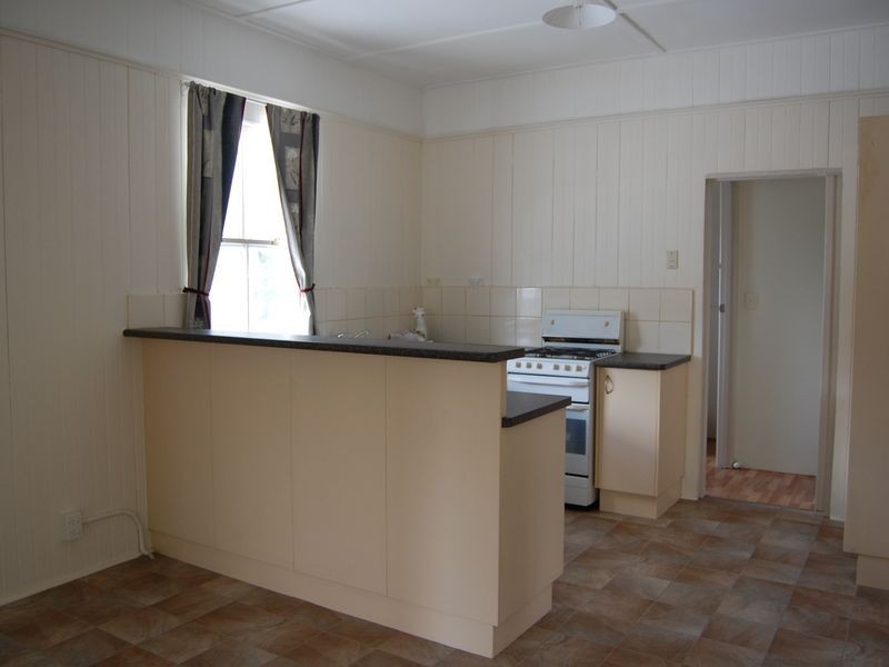 12 GARFIELD ROAD, Logan Central QLD 4114