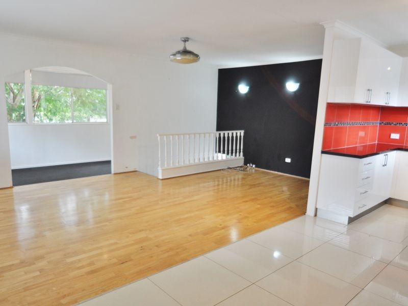 77 Juers Street, Kingston QLD 4114