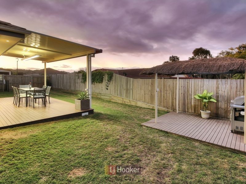 82 Paul Drive, Regents Park QLD 4118